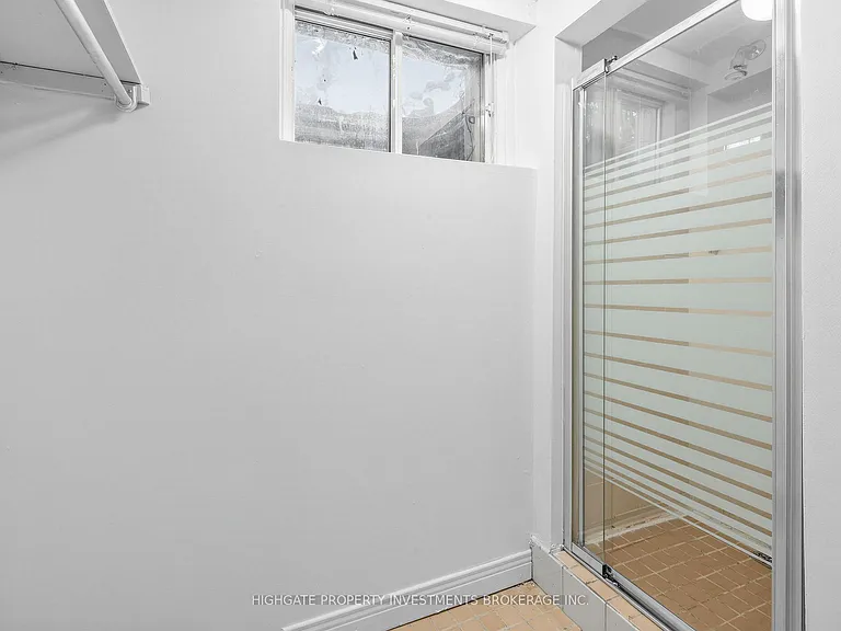 739 Edgewood Rd — Photo 30