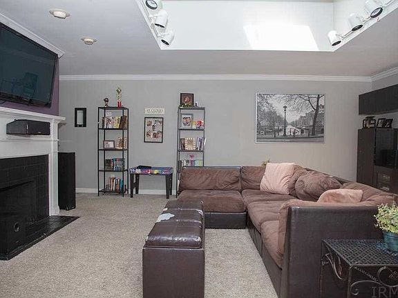 3rd image of 2311 Holbrook Dr