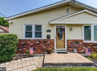 2915 Meyer Ave, Glenside, PA 19038