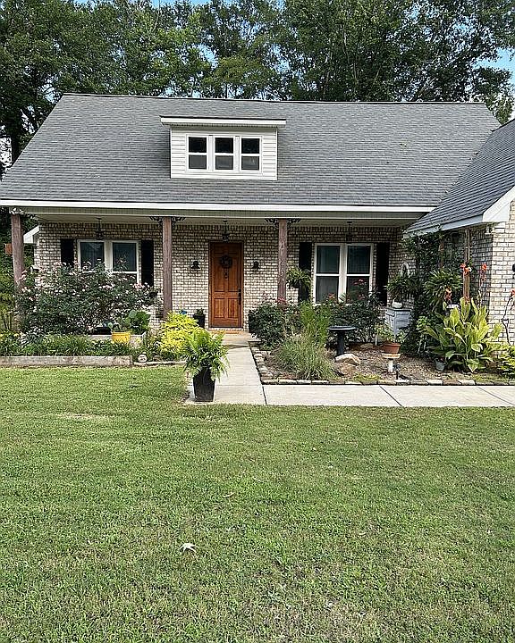 1st image of 69 Margarets Dr