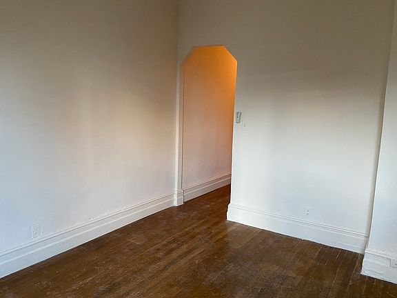 4th image of 412 E 79th St #5B