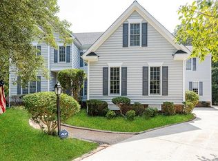 12705 Hogans Dr, Chester, VA 23836