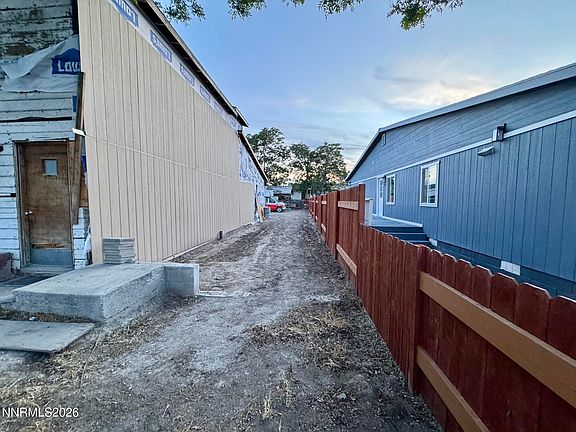 3rd image of 615 Grinnel Ave