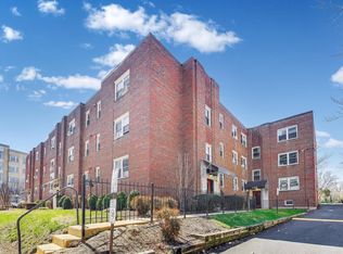 1720-1726 N Quinn St #304, Arlington, VA 22209