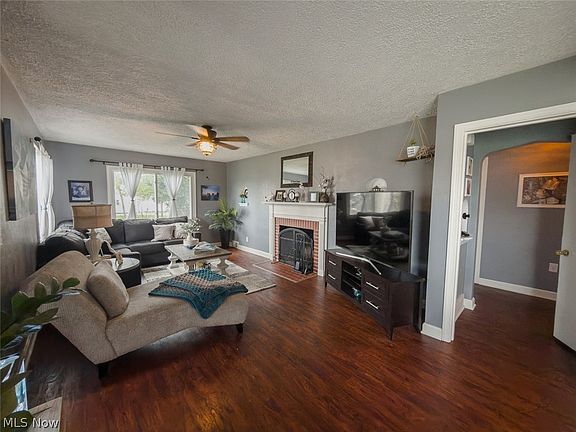 5th image of 3467 Wales Ave NW