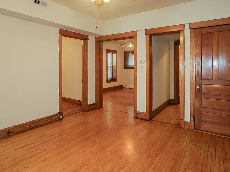 849 1/2 W Lill Ave #A — Photo 8