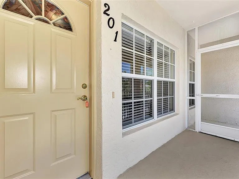 400 Mirabella Cir #201 — Photo 6