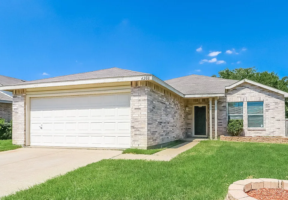 4208 Hunters Creek Dr