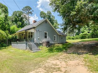 24 Burts St, Pelzer, SC 29669
