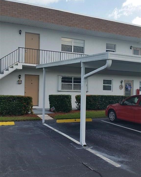 2nd floor corner unit
