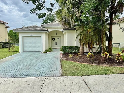 387 SW 206th Ave #0 Photo 1