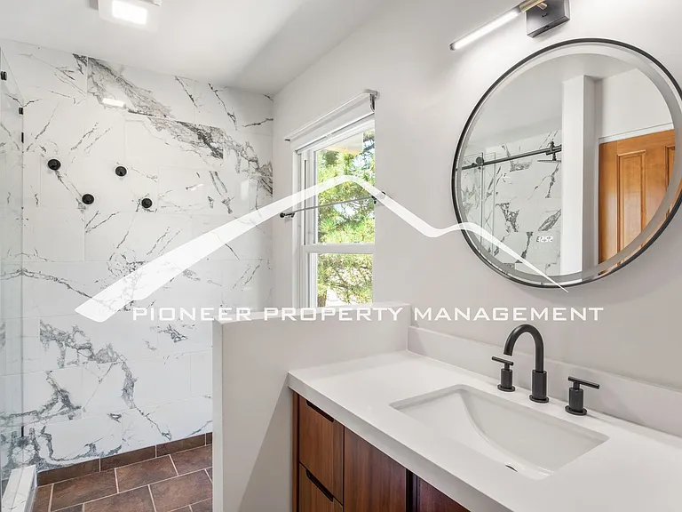223 Dolomite Dr — Photo 12