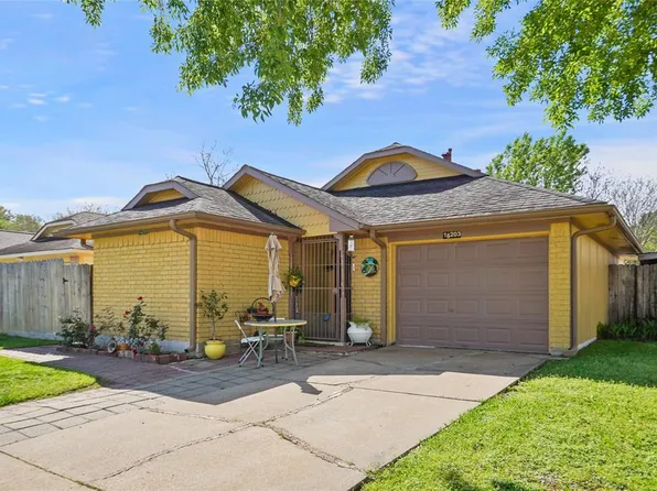 16203 Beechnut Street, Houston, TX 77083