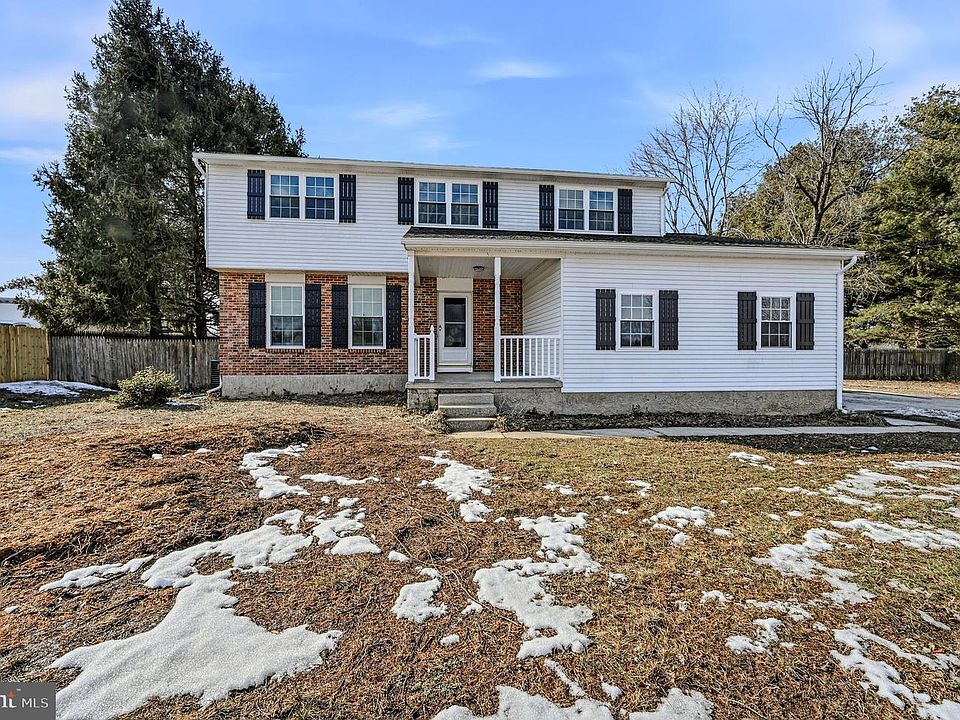 1st image of 443 Ponderosa Dr