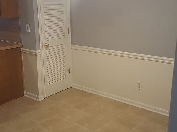 5th image of 526-528 Charleston Lane 528 Charleston Ln