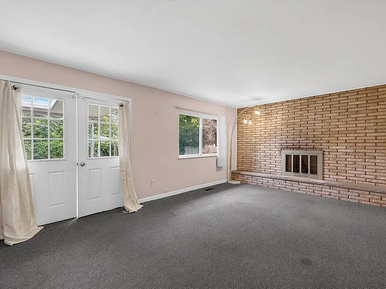 29101 Campbell Dr — Photo 8