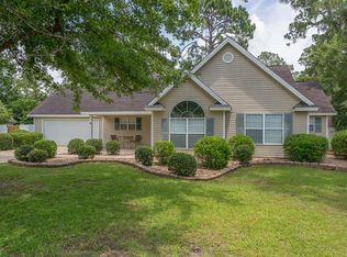 412 Hidden Lakes Ln, Brunswick, GA 31525
