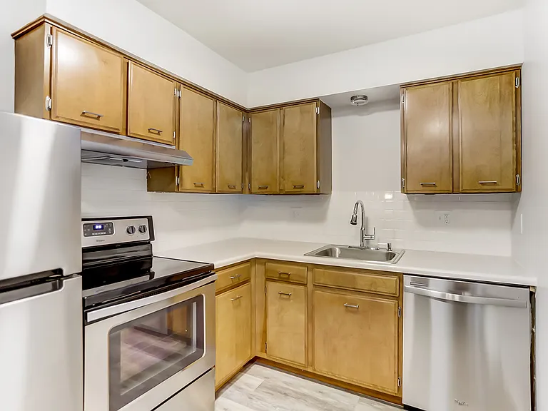 1212 Bellefontaine Avenue - 29 — Photo 11