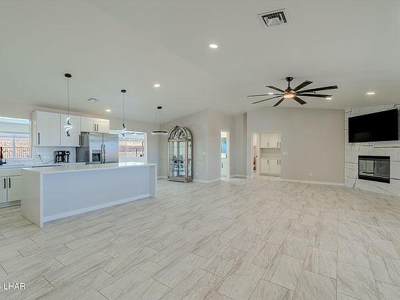2nd image of 3580 Red Cloud Dr