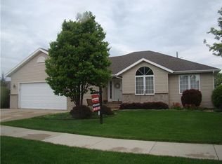 2007 Century Hills Dr NE, Rochester, MN 55906
