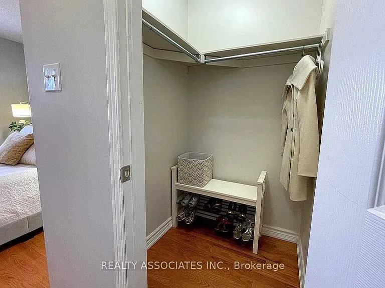 33 Holloway Rd — Photo 7