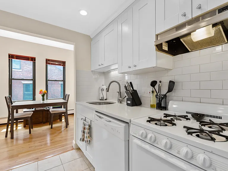 46 Main St #31 — Photo 1