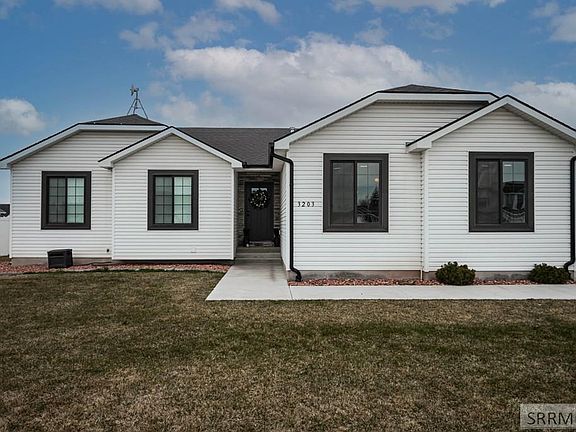 2nd image of 3203 N Kodiak Ln