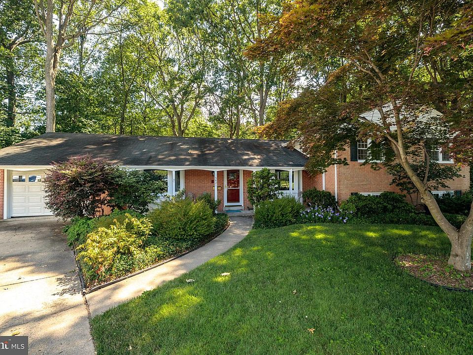 1st image of 5421 Thetford Pl