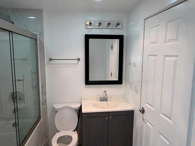 7306 N Winchester Ave #301 — Photo 29
