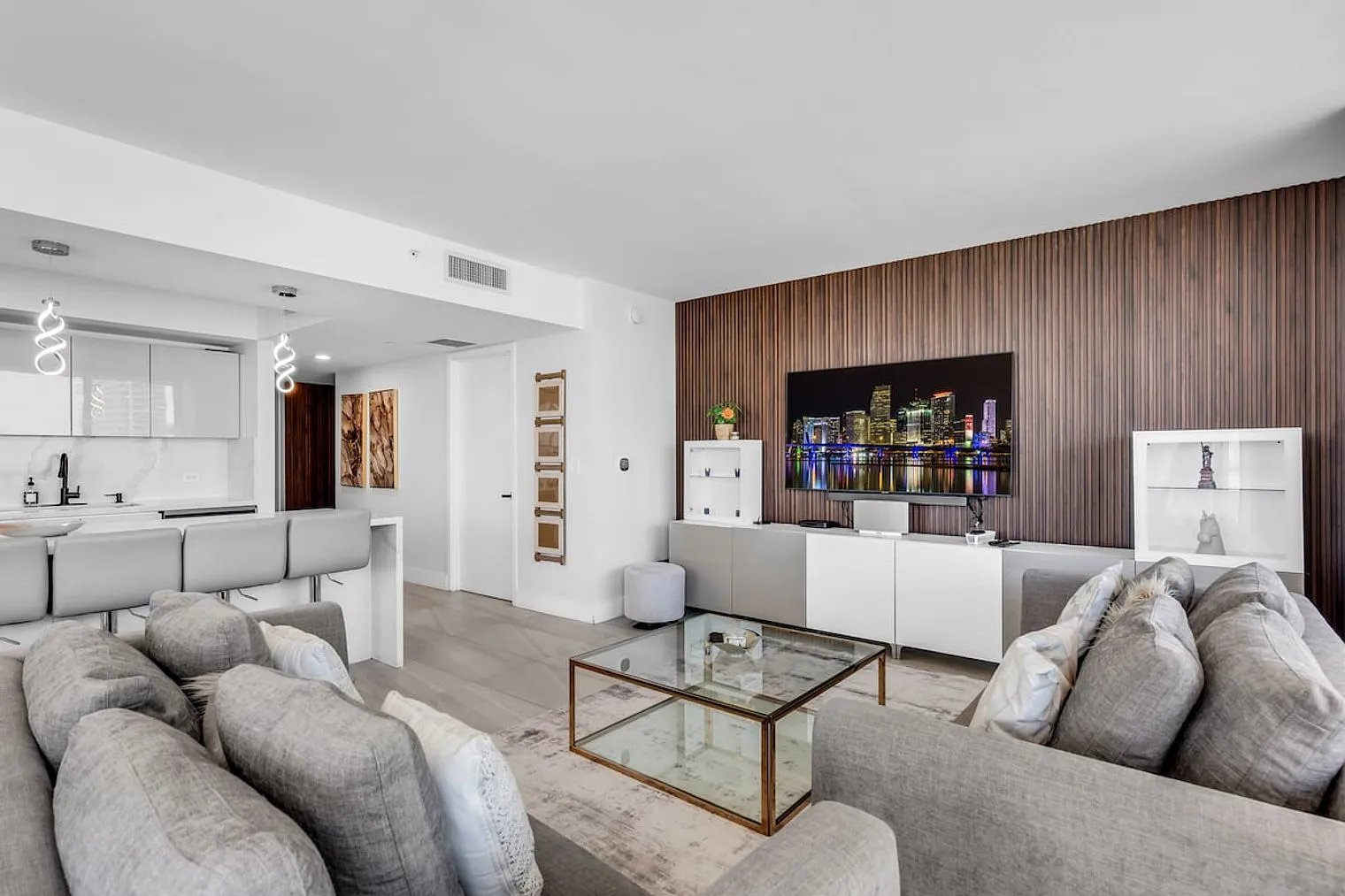 3 bed, 3.0 bath, $9,531 — Photo 4