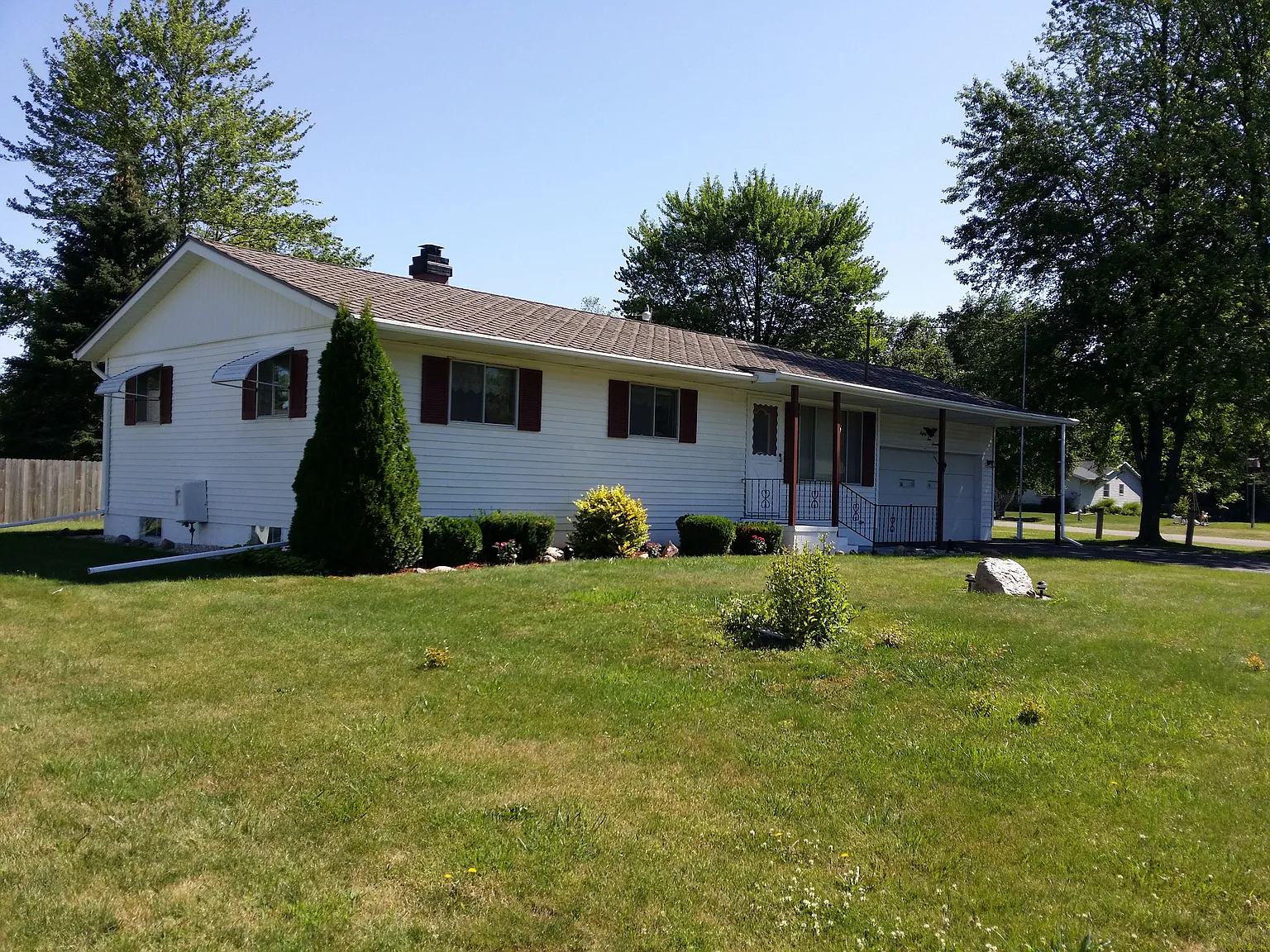 8570 Herbert St photo 1