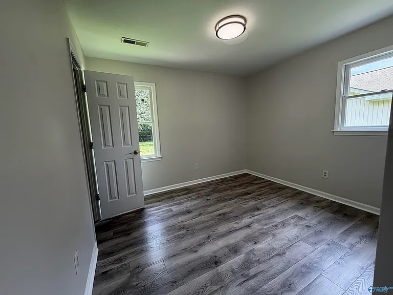 1027 Riverchase Rd SE — Photo 9
