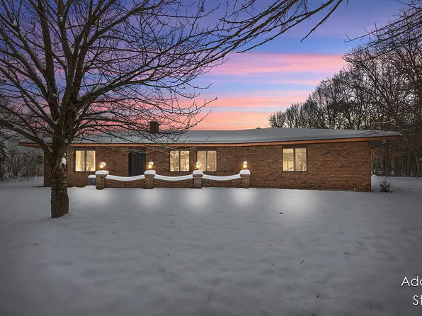 945 60th St SW, Wyoming, MI 49509