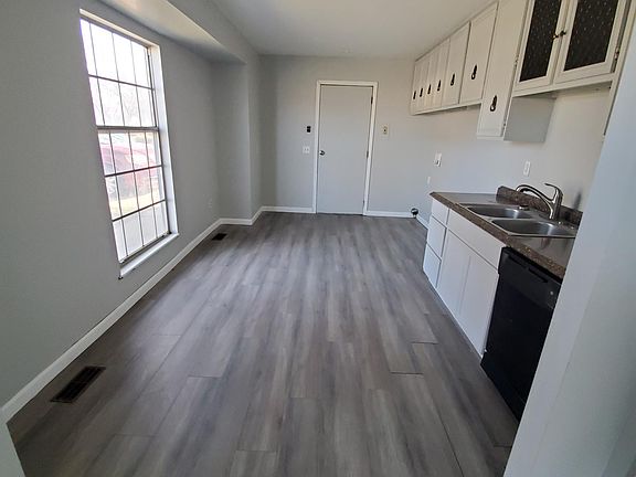 4th image of 85 Briarview Ln