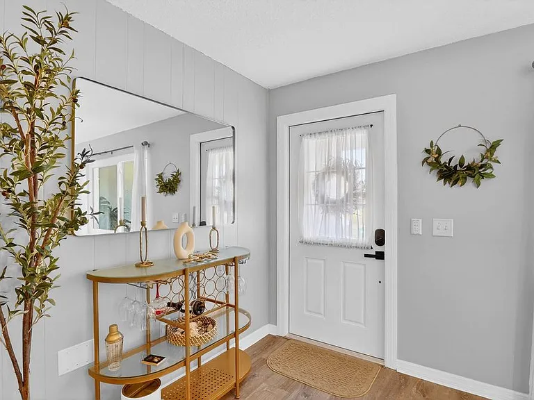 425 Via Valencia Ct — Photo 26
