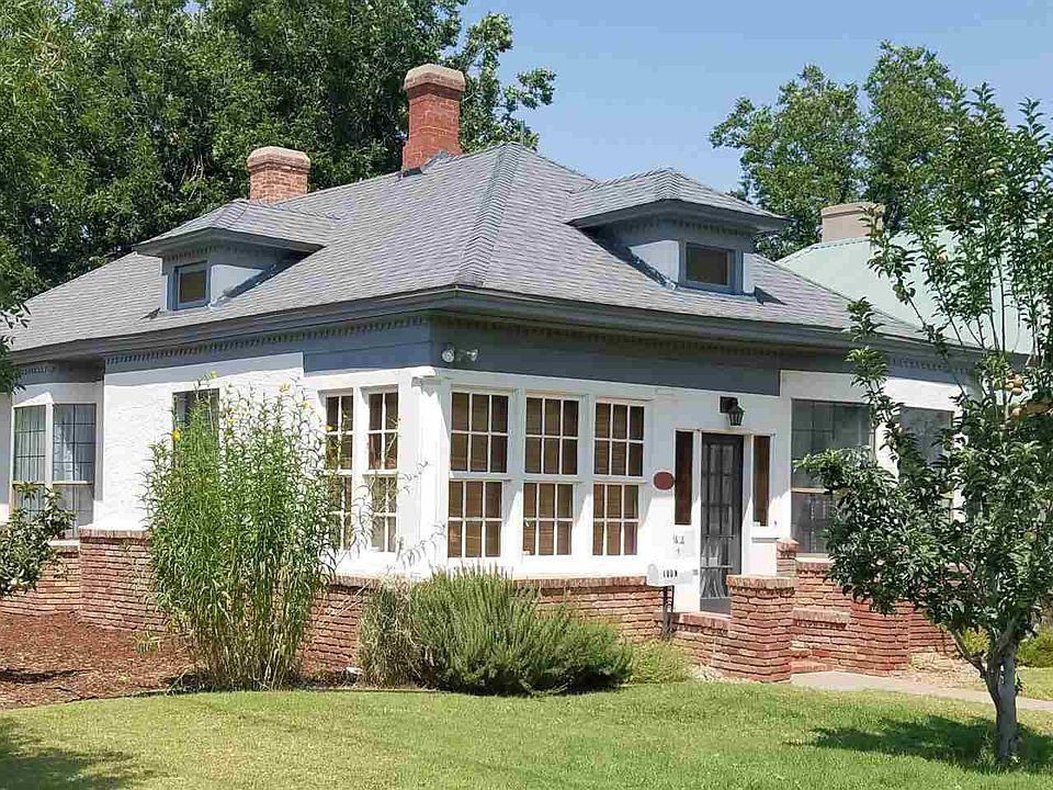 1st image of 100 N Kentucky Ave