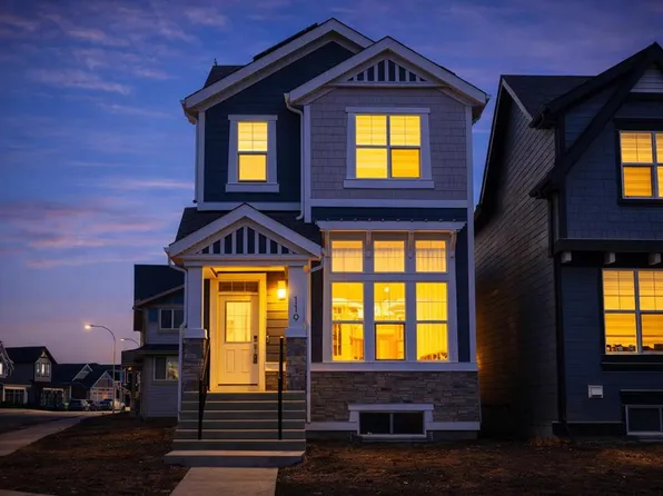 119 NE Magnolia Dr SE, Calgary, AB T3M 3T5