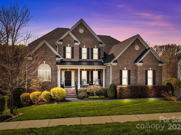 9464 Leyton Dr, Harrisburg, NC 28075