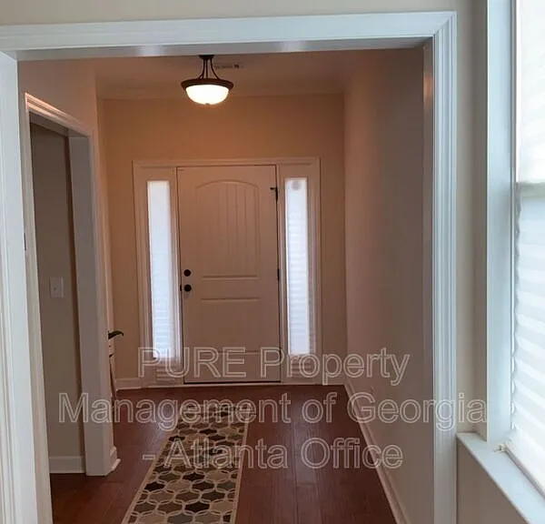 1650 Tralee Ct — Photo 2