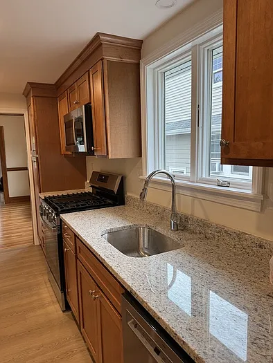 30 Fairview Ave #2 — Photo 2