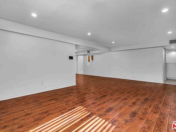 3rd image of 4940 Laurel Canyon Blvd APT 105