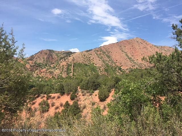 1st image of 879 Canyon Creek Dr