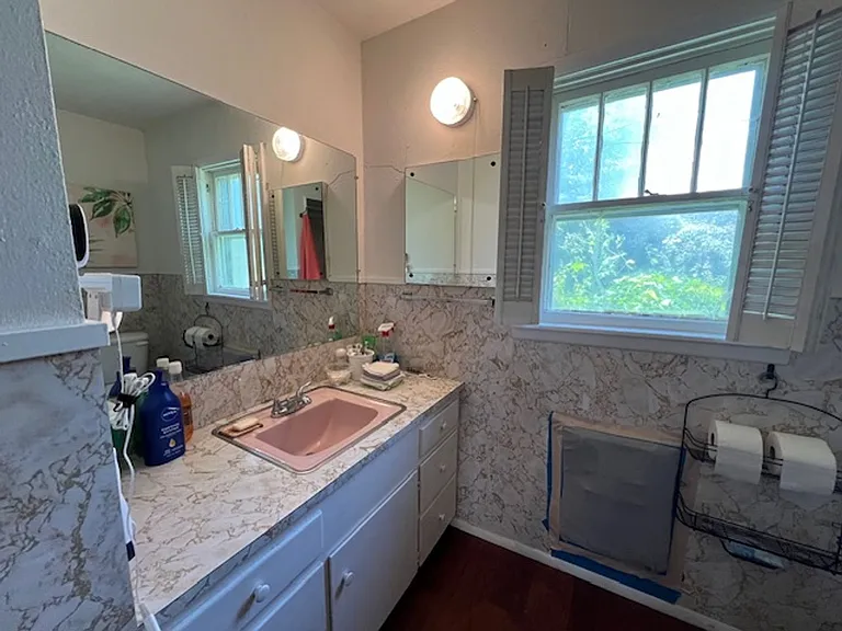 408 Arch St — Photo 11