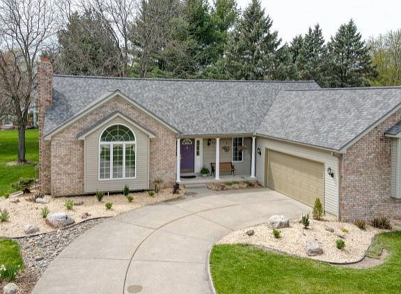 2nd image of 7243 Old Lantern Dr SE