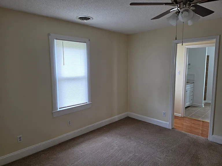 511 E Lincoln Ave — Photo 12
