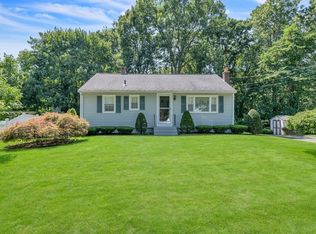 7 Pineywood Rd, Southwick, MA 01077