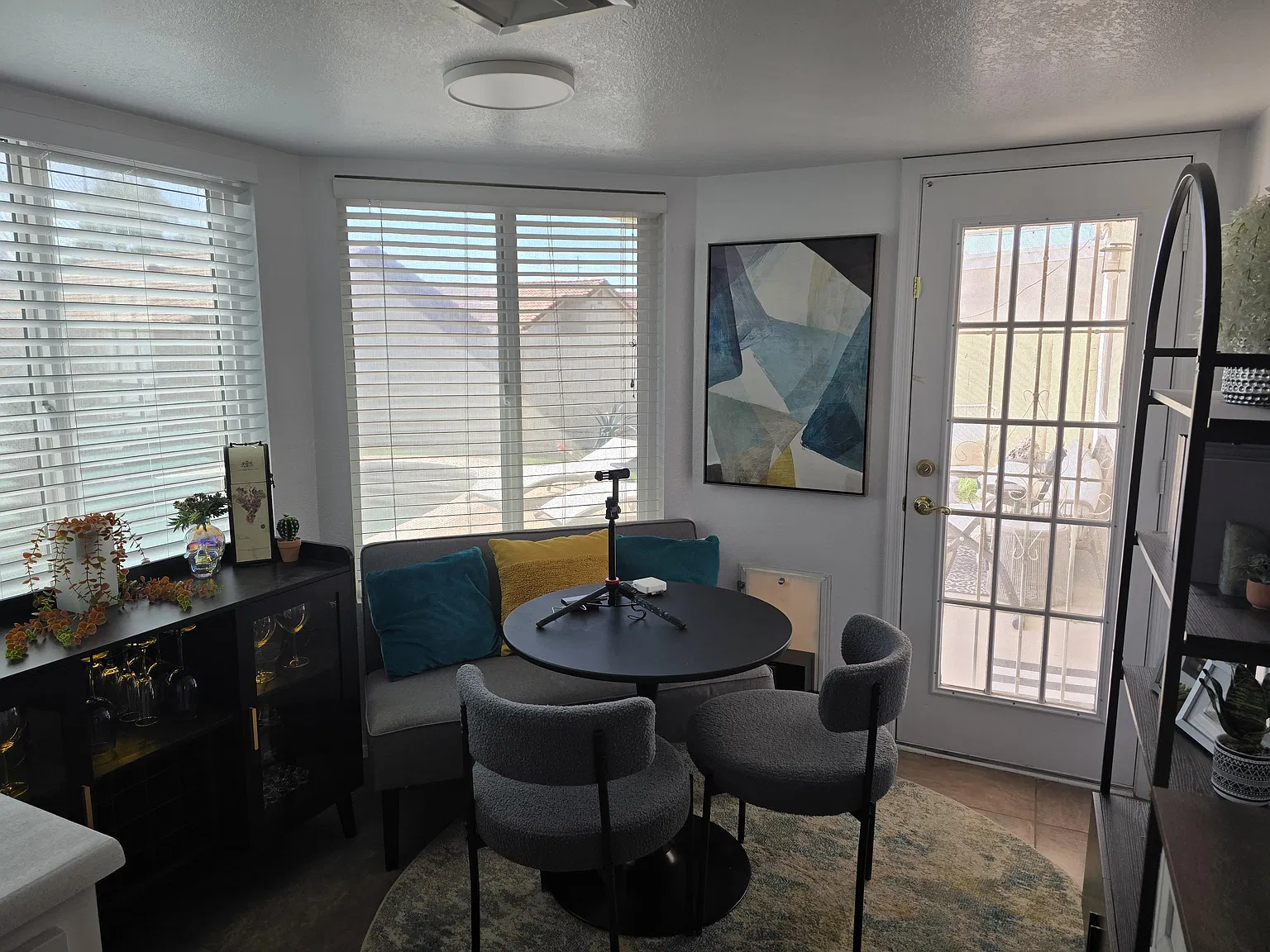 2 bed, 1157 sqft, $2,750 — Photo 4