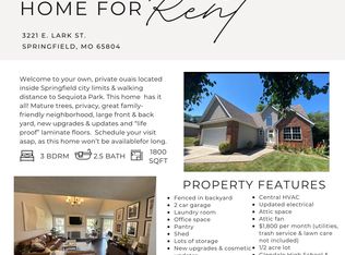 3221 E Lark St, Springfield, MO 65804