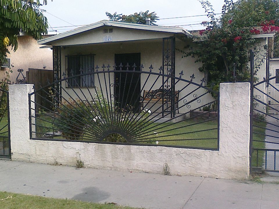 1st image of 1143 E 103rd Pl