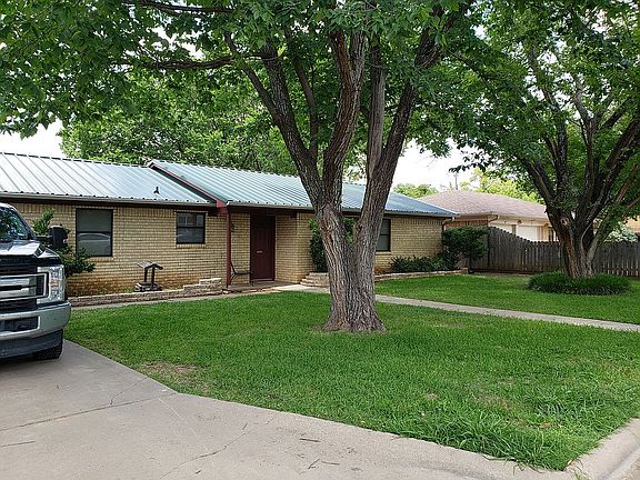 2nd image of 1207 SE 22nd St